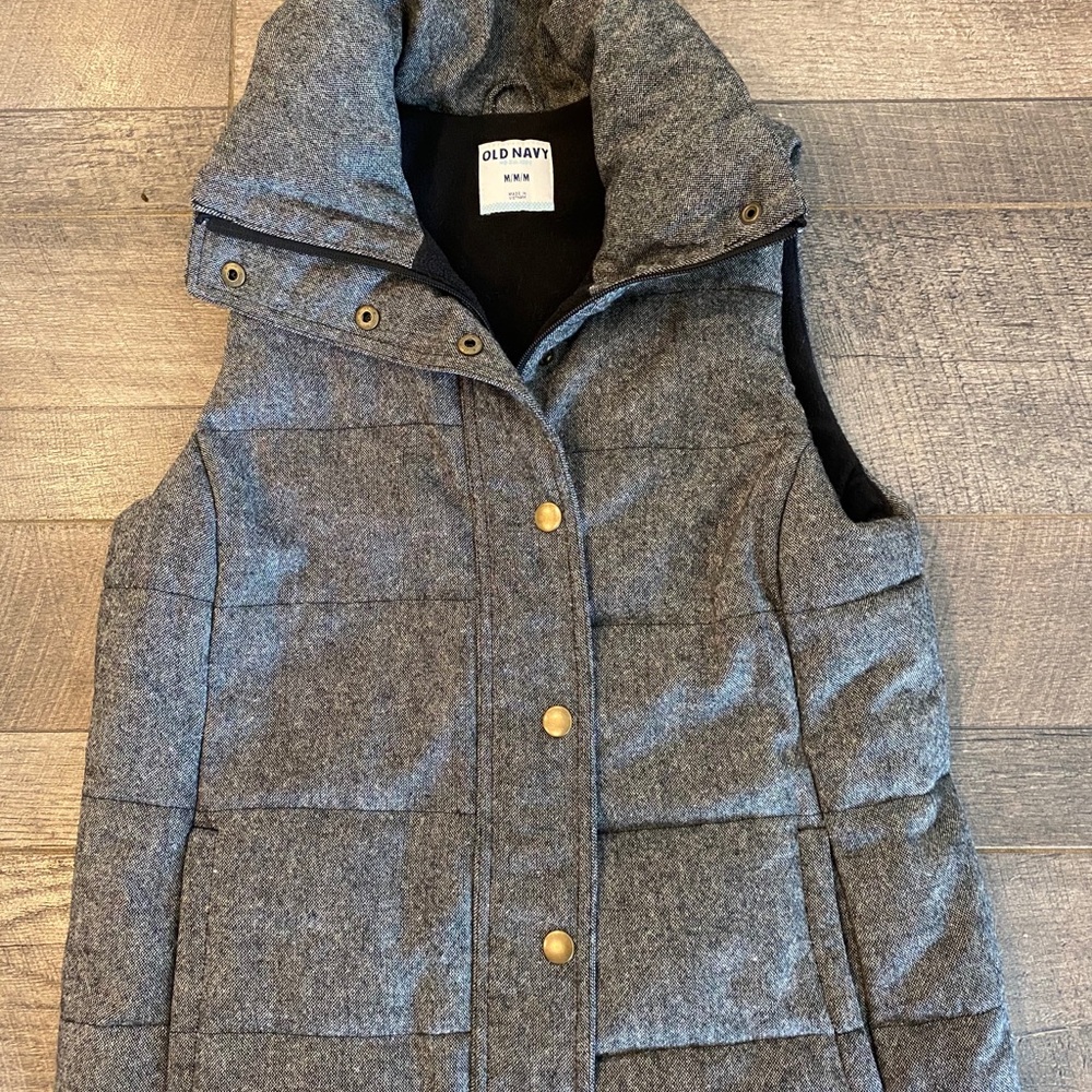 NWOT Old Navy Quilted Vest